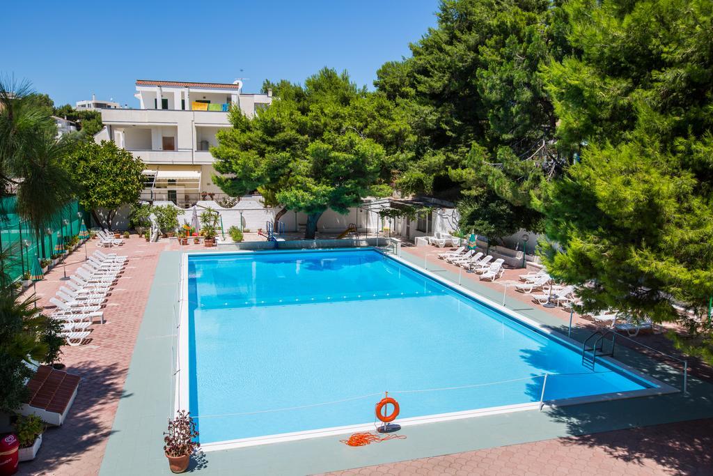 Hotel Mediterraneo Vieste Esterno foto